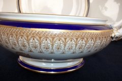 ROYAL WORCESTER (ROYAL CHINA WORKS-GRAINGER) COBALT 3224- SERVING BOWL- NO LID  .....  http://jaapiesfinechinastore.com