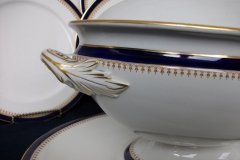 ROYAL WORCESTER COBALT 5786- SOUP TUREEN  .....  http://jaapiesfinechinastore.com