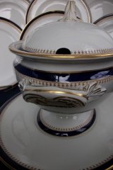 ROYAL WORCESTER COBALT 5786- SOUP TUREEN  .....  http://jaapiesfinechinastore.com