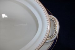 ROYAL WORCESTER COBALT 5786- SOUP TUREEN  .....  http://jaapiesfinechinastore.com