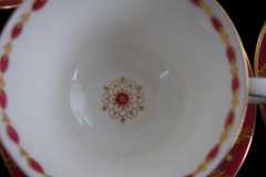 ROYAL WORCESTER GEORGIAN RED- CUP & SAUCER   .....  https://www.jaapiesfinechinastore.com