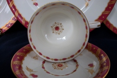 ROYAL WORCESTER GEORGIAN RED- CUP & SAUCER   .....  https://www.jaapiesfinechinastore.com