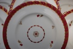 ROYAL WORCESTER GEORGIAN RED- DINNER  PLATE   .....  http://jaapiesfinechinastore.com