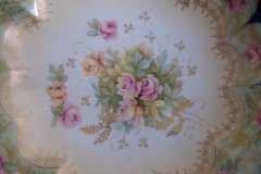 RS PRUSSIA VIERSA ROSES/COBALT- FOOTED BOWL #1   .....   http://jaapiesfinechinastore.com