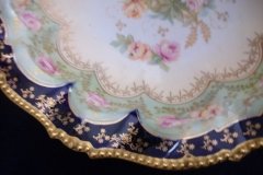 RS PRUSSIA VIERSA ROSES/COBALT- FOOTED BOWL #1   .....   http://jaapiesfinechinastore.com