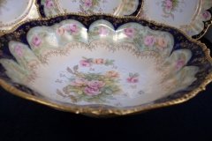 RS PRUSSIA VIERSA ROSES/COBALT- FOOTED BOWL #2   .....   http://jaapiesfinechinastore.com
