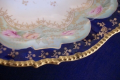 RS PRUSSIA VIERSA ROSES/COBALT- FOOTED BOWL #2   .....   https://www.jaapiesfinechinastore.com