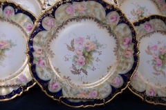 RS PRUSSIA VIERSA ROSES/COBALT-  LUNCH PLATE   .....   https://www.jaapiesfinechinastore.com