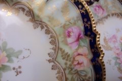 RS PRUSSIA VIERSA ROSES/COBALT-  LUNCH PLATE   .....   http://jaapiesfinechinastore.com
