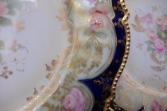 RS PRUSSIA VIERSA ROSES/COBALT-  LUNCH PLATE   .....   http://jaapiesfinechinastore.com