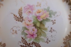 RS PRUSSIA VIERSA ROSES/COBALT-  LUNCH PLATE   .....   http://jaapiesfinechinastore.com