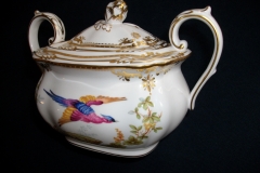 SPODE CHELSEA BIRD Y8555-  COVERED SUGAR BOWL   .....   https://www.jaapiesfinechinastore.com