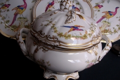 SPODE CHELSEA BIRD Y8555-  SOUP TUREEN & COVER  .....   https://www.jaapiesfinechinastore.com