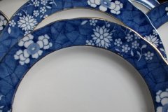 SPODE CRACKED ICE & PRUNUS- SALAD PLATE  ..... http://jaapiesfinechinastore.com