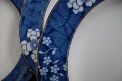 SPODE CRACKED ICE & PRUNUS- SALAD PLATE  ..... http://jaapiesfinechinastore.com