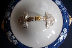 SPODE CRACKED ICE & PRUNUS #6669-  COVERED SERVING BOWL  ..... http://jaapiesfinechinastore.com