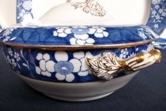 SPODE CRACKED ICE & PRUNUS #6669-  COVERED SERVING BOWL  ..... http://jaapiesfinechinastore.com
