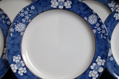 SPODE CRACKED ICE & PRUNUS- DINNER PLATE  ..... https://www.jaapiesfinechinastore.com