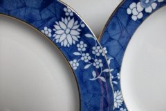SPODE CRACKED ICE & PRUNUS- DINNER PLATE  ..... http://jaapiesfinechinastore.com