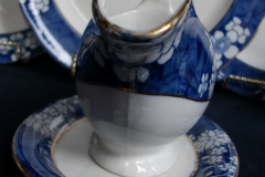 SPODE CRACKED ICE & PRUNUS #6669- GRAVY BOAT & UNDERPLATE  ..... https://www.jaapiesfinechinastore.com