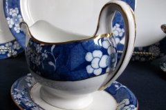 SPODE CRACKED ICE & PRUNUS #6669- GRAVY BOAT & UNDERPLATE  ..... http://jaapiesfinechinastore.com