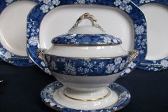 SPODE CRACKED ICE & PRUNUS #6669- SAUCE TUREEN & UNDERPLATE  ..... http://jaapiesfinechinastore.com