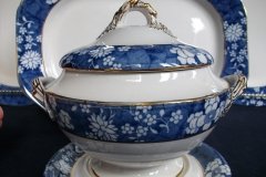 SPODE CRACKED ICE & PRUNUS #6669- SAUCE TUREEN & UNDERPLATE  ..... http://jaapiesfinechinastore.com