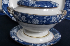 SPODE CRACKED ICE & PRUNUS #6669- SAUCE TUREEN & UNDERPLATE  ..... https://www.jaapiesfinechinastore.com