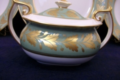 SPODE VALENTINE Y7706 GREEN WITH GOLD LEAF- COVERED SUGAR BOWL ..... https://www.jaapiesfinechinastore.com