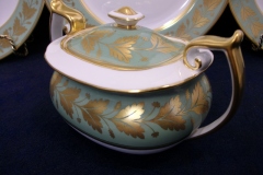 SPODE VALENTINE Y7706 GREEN WITH GOLD LEAF- COVERED SUGAR BOWL ..... https://www.jaapiesfinechinastore.com