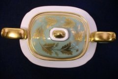 SPODE VALENTINE Y7706 GREEN WITH GOLD LEAF- COVERED SUGAR BOWL ..... http://jaapiesfinechinastore.com