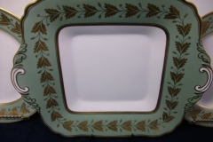 SPODE VALENTINE Y7706 GREEN WITH GOLD LEAF- SQUARE HANDLED CAKE SERVING PLATE    ..... https://www.jaapiesfinechinastore.com