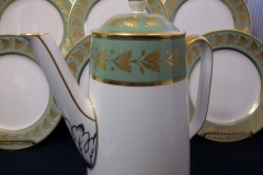 SPODE VALENTINE Y7706 GREEN WITH GOLD LEAF- COFFEE POT 6 CUPPER ..... https://www.jaapiesfinechinastore.com