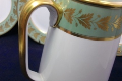 SPODE VALENTINE Y7706 GREEN WITH GOLD LEAF- COFFEE POT 6 CUPPER ..... https://www.jaapiesfinechinastore.com