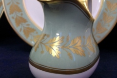 SPODE VALENTINE Y7706 GREEN WITH GOLD LEAF- CREAMER 8 OZ ..... https://www.jaapiesfinechinastore.com