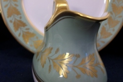 SPODE VALENTINE Y7706 GREEN WITH GOLD LEAF- CREAMER 8 OZ ..... https://www.jaapiesfinechinastore.com