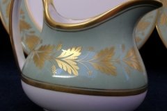 SPODE VALENTINE Y7706 GREEN WITH GOLD LEAF- CREAMER 8 OZ ..... http://jaapiesfinechinastore.com