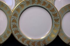 SPODE VALENTINE Y7706 GREEN WITH GOLD LEAF- SALAD PLATE 7 7/8" ..... http://jaapiesfinechinastore.com