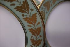 SPODE VALENTINE Y7706 GREEN WITH GOLD LEAF- SALAD PLATE 7 7/8" ..... https://www.jaapiesfinechinastore.com