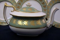 SPODE VALENTINE Y7706 GREEN WITH GOLD LEAF- TEAPOT 4 CUPPER ..... http://jaapiesfinechinastore.com