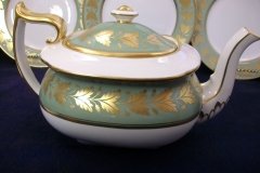SPODE VALENTINE Y7706 GREEN WITH GOLD LEAF- TEAPOT 4 CUPPER ..... http://jaapiesfinechinastore.com