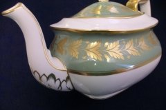 SPODE VALENTINE Y7706 GREEN WITH GOLD LEAF- TEAPOT 4 CUPPER ..... http://jaapiesfinechinastore.com