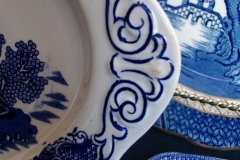 STAFFORDSHIRE BLUE WILLOW- SANDWICH TRAY & PLATES   .....   http://jaapiesfinechinastore.com