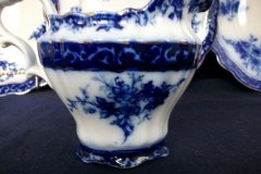STANLEY POTTERY TOURAINE-  CREAMER  10oz    .....   http://jaapiesfinechinastore.com