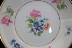 SYRACUSE ABERDEEN ABE1 DRESDEN FLOWERS-  BERRY BOWL  ..... https://www.jaapiesfinechinastore.com