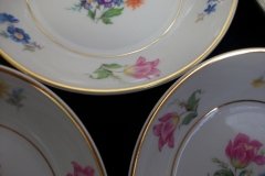 SYRACUSE ABERDEEN ABE1 DRESDEN FLOWERS-  BERRY BOWL  ..... http://jaapiesfinechinastore.com