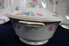 SYRACUSE ABERDEEN ABE1 DRESDEN FLOWERS-  COVERED SERVING BOWL   ..... http://jaapiesfinechinastore.com