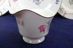 SYRACUSE ABERDEEN ABE1 DRESDEN FLOWERS- CREAMER  4 oz  ..... http://jaapiesfinechinastore.com