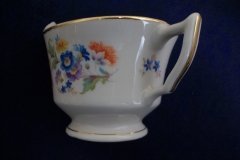 SYRACUSE ABERDEEN ABE1 DRESDEN FLOWERS- CREAMER  4 oz  ..... http://jaapiesfinechinastore.com