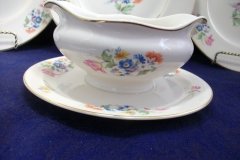 SYRACUSE ABERDEEN ABE1 DRESDEN FLOWERS-  GRAVY BOAT WITH ATTACHED UNDERPLATE   ..... http://jaapiesfinechinastore.com